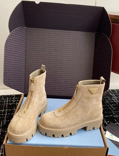 PRADA Женские ботинки из замши