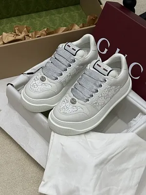 GUCCI Женские кроссовки Screener белые