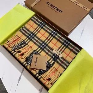 BURBERRY Классический шарф из 100% кашемира