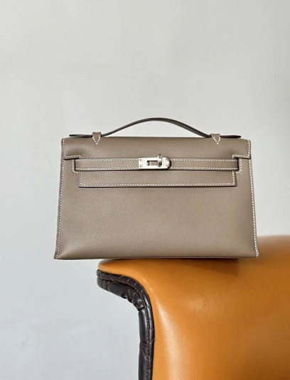 HERMES Женская сумка Kelly Pochette 22 см 18/Etoupe Epsom