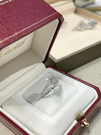 CARTIER Женское кольцо белое золото и бриллианты