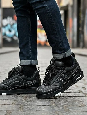 LOUIS VUITTON Мужские кроссовки Skate черного цвета