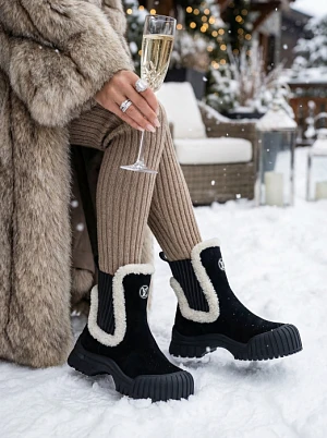 LOUIS VUITTON Женские чёрные ботинки с мехом