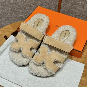 HERMES Женские сандалии Chypre из замши и шерсти