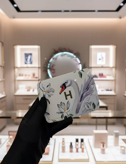 HOURGLASS Палетка для лица SWAN