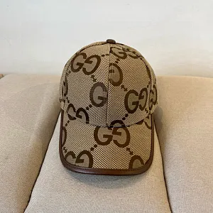 GUCCI Кепка с логотипом GG