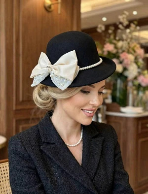 MIU MIU Женская шляпа из шерсти черная