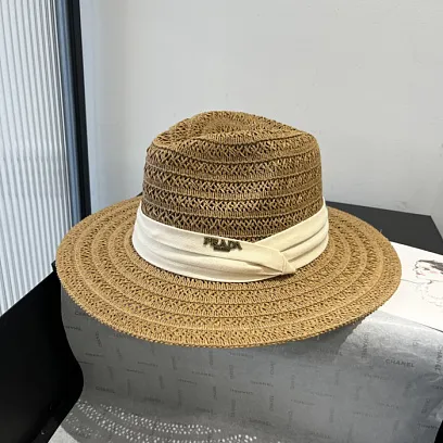 PRADA Шляпа соломенная с акцентом