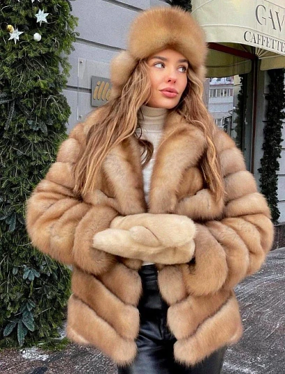 GUCCI Женская шуба из соболя