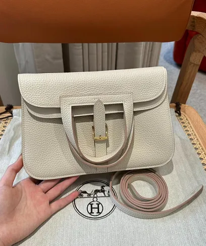 HERMES Женская сумка Halzan 25 см 10/Craie Clemence
