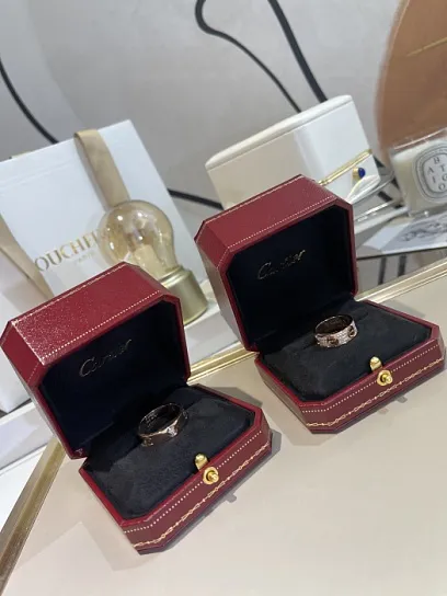 CARTIER Женское широкое кольцо Love 