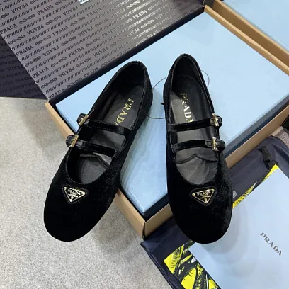 PRADA Женские балетки