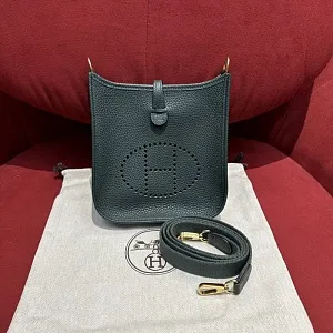 HERMES Женская сумка Evelyne 16 см 6O Clemence