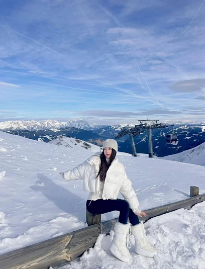 PRADA Женский пуховик Re-Nylon