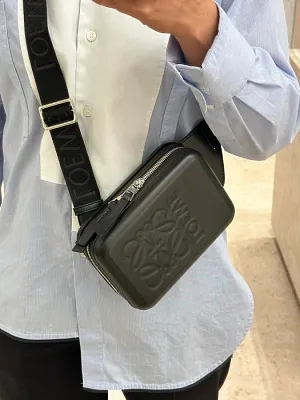 LOEWE Мужская Сумка-месседжер Molded Sling