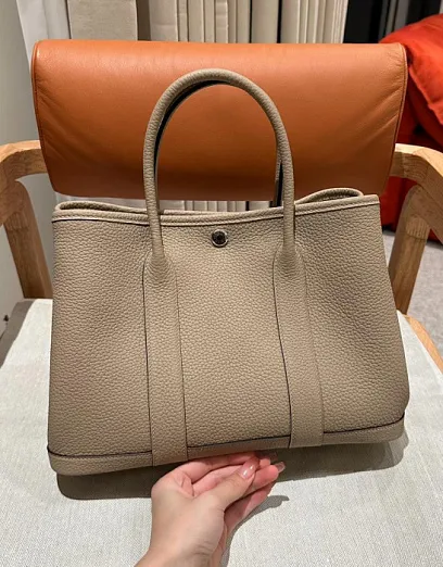 HERMES Женская сумка Garden party 30 см 81/Gris tourerelle Negonda