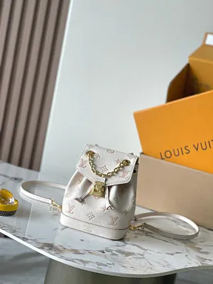 LOUIS VUITTON Женский Рюкзак Nano Noé М13656
