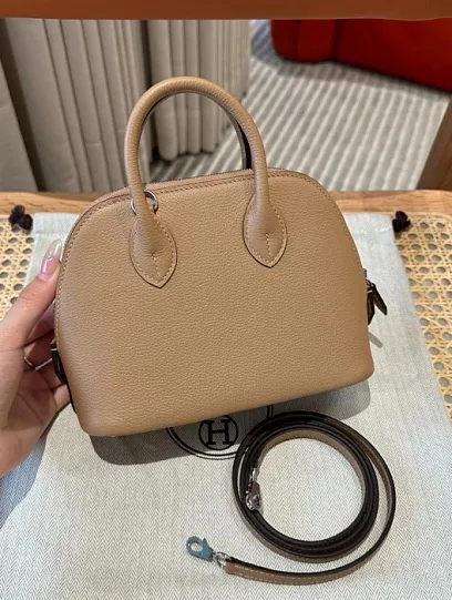 HERMES Женская сумка Mini Bolide 18 см OM/Chai Evercolor