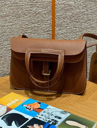 HERMES Женская сумка Halzan 22 см 37/gold Clemence