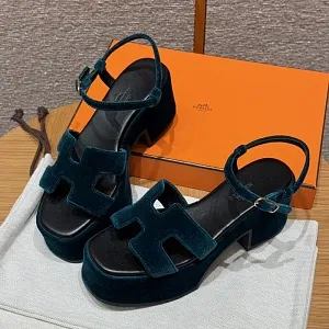 HERMES Женские босоножки на каблуке Jam 30