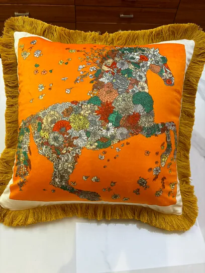 HERMES Подушка из бархата с цветами