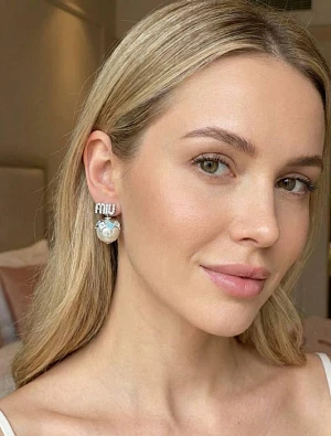 MIU MIU Женские жемчужные серьги с эмалью