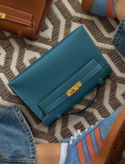 HERMES Женская сумка Kelly Pochette 22 см 75/Blue Jean Epsom