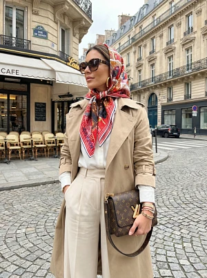 LOUIS VUITTON Женский платок из шёлка коралловый