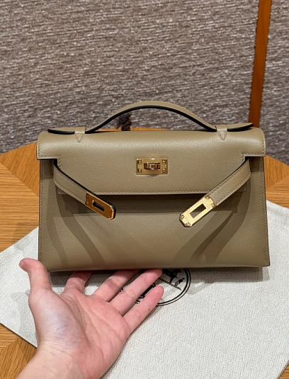 HERMES Женская сумка Kelly Pochette 22 см 8Q/Beige Marfa Swift