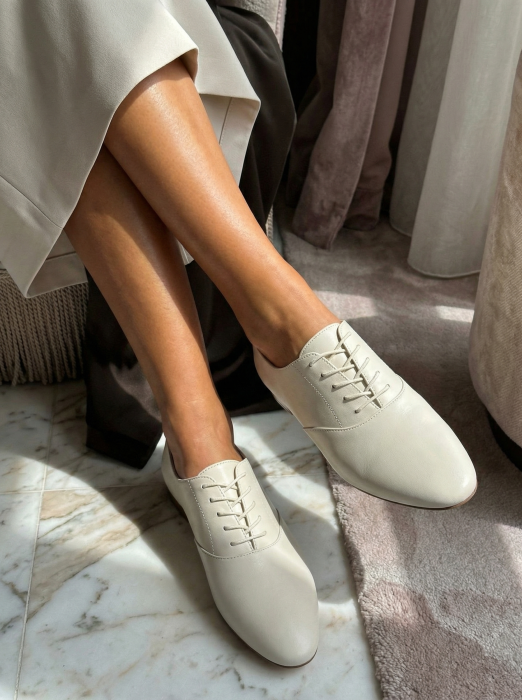 THE ROW Женские лоферы на шнуровке