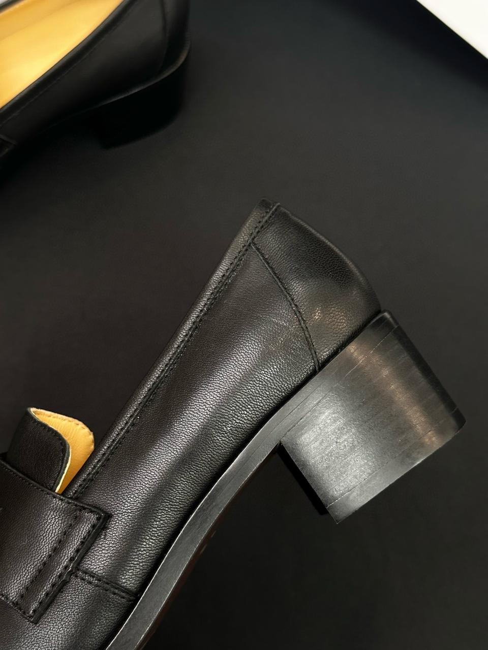 THE ROW Женские кожаные туфли