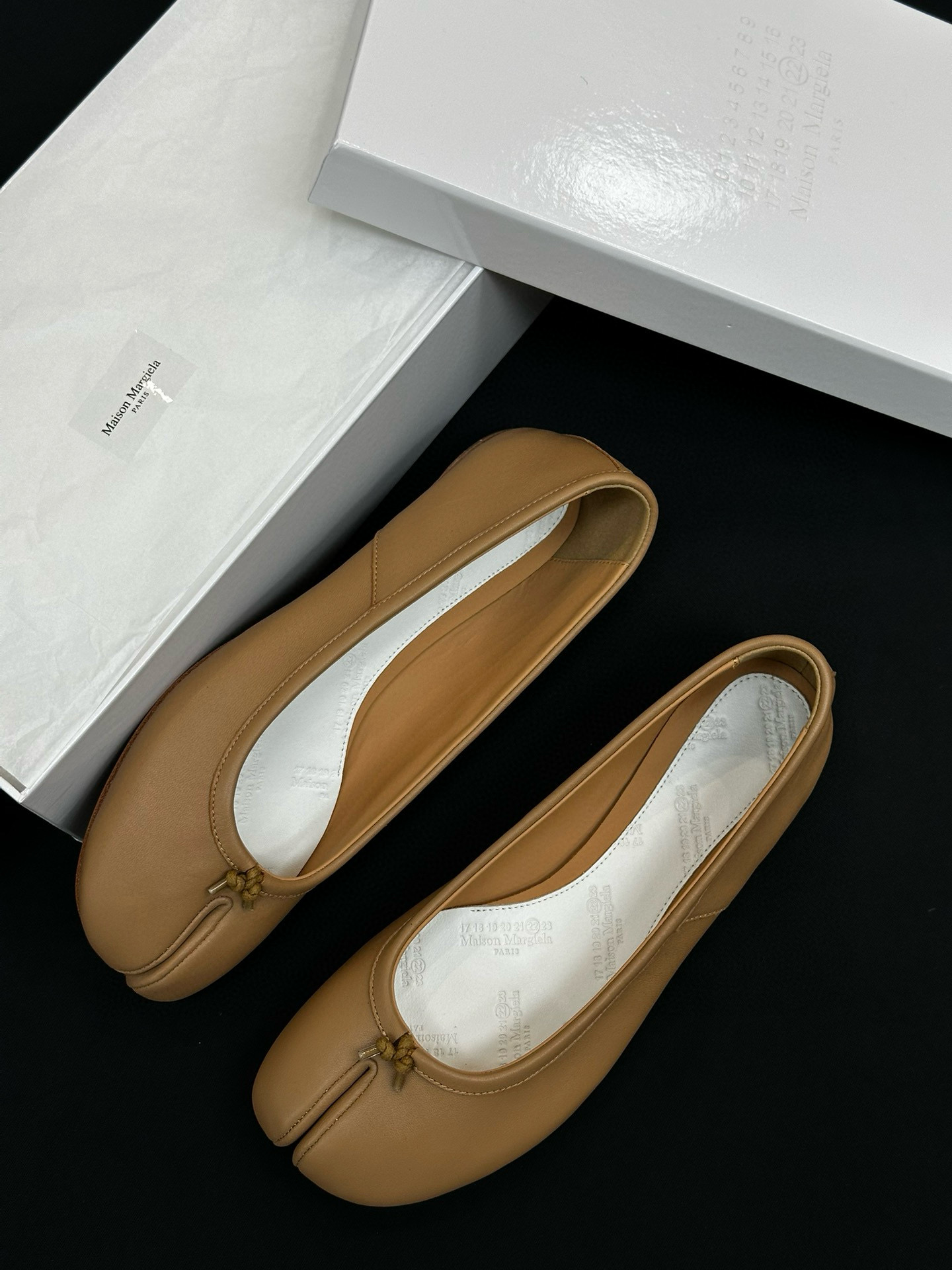 MAISON MARGIELA Женские балетки MM6 Tabi