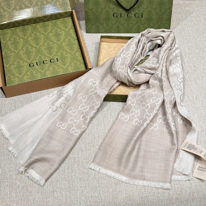 GUSSI Женский шарф