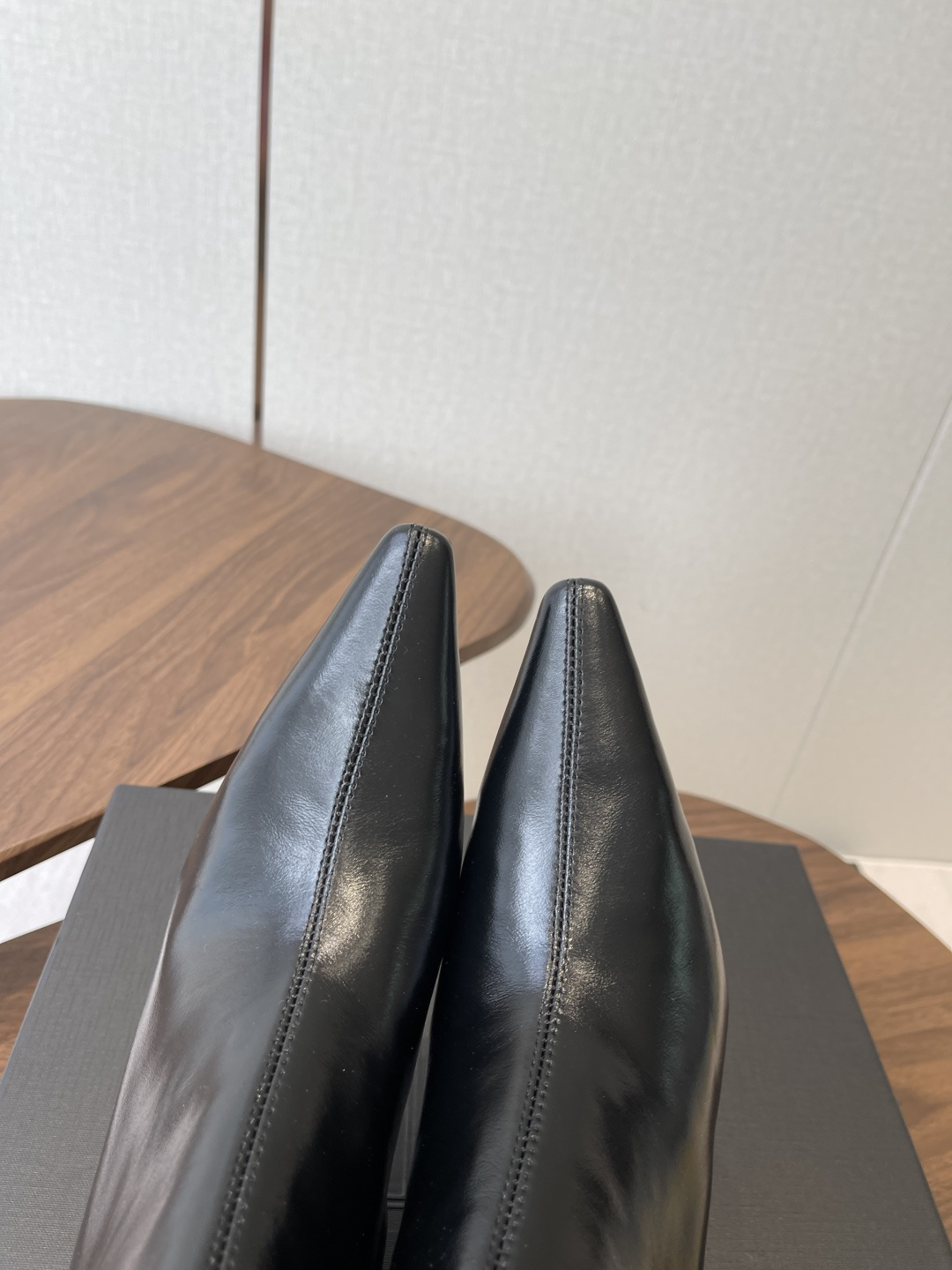 SAINT LAURENT Женские ботинки 