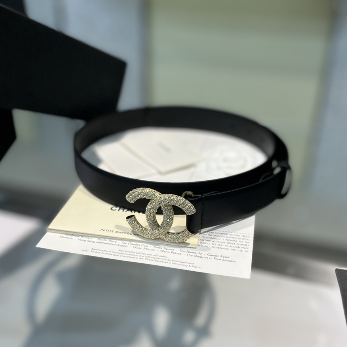  CHANEL Женский ремень с пряжкой CC Swarovski 