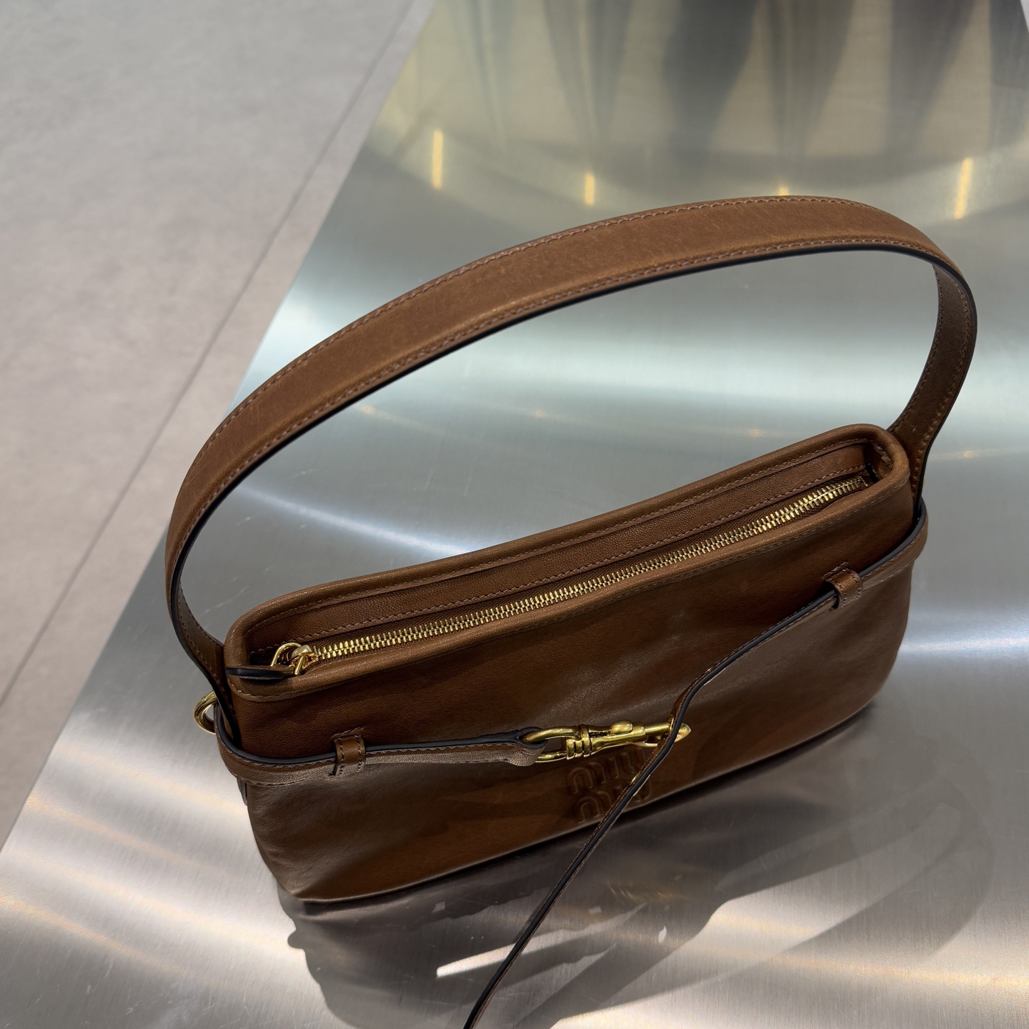 MIU MIU Женская сумка Aventure 