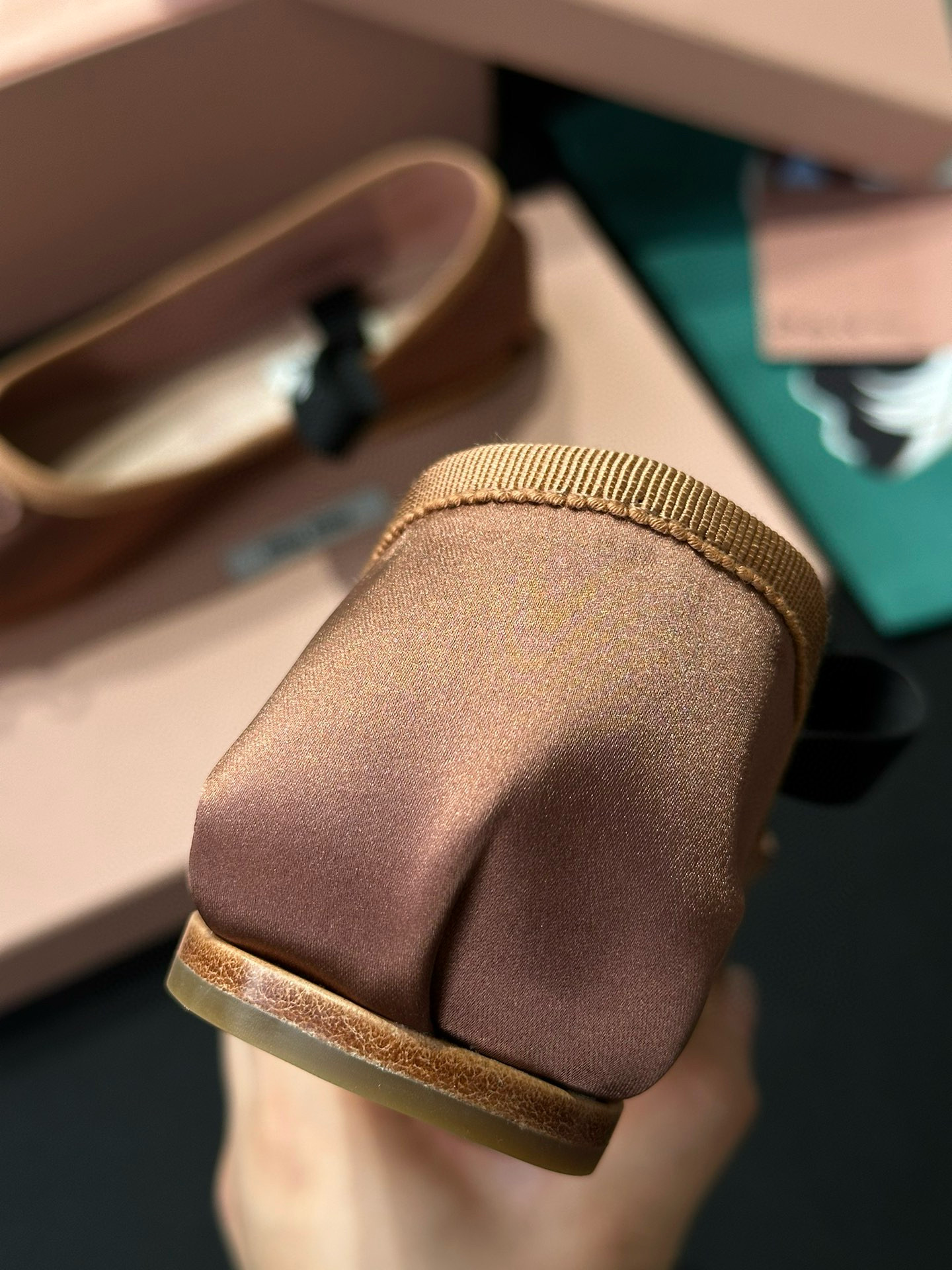 MIU MIU Атласные балетки 