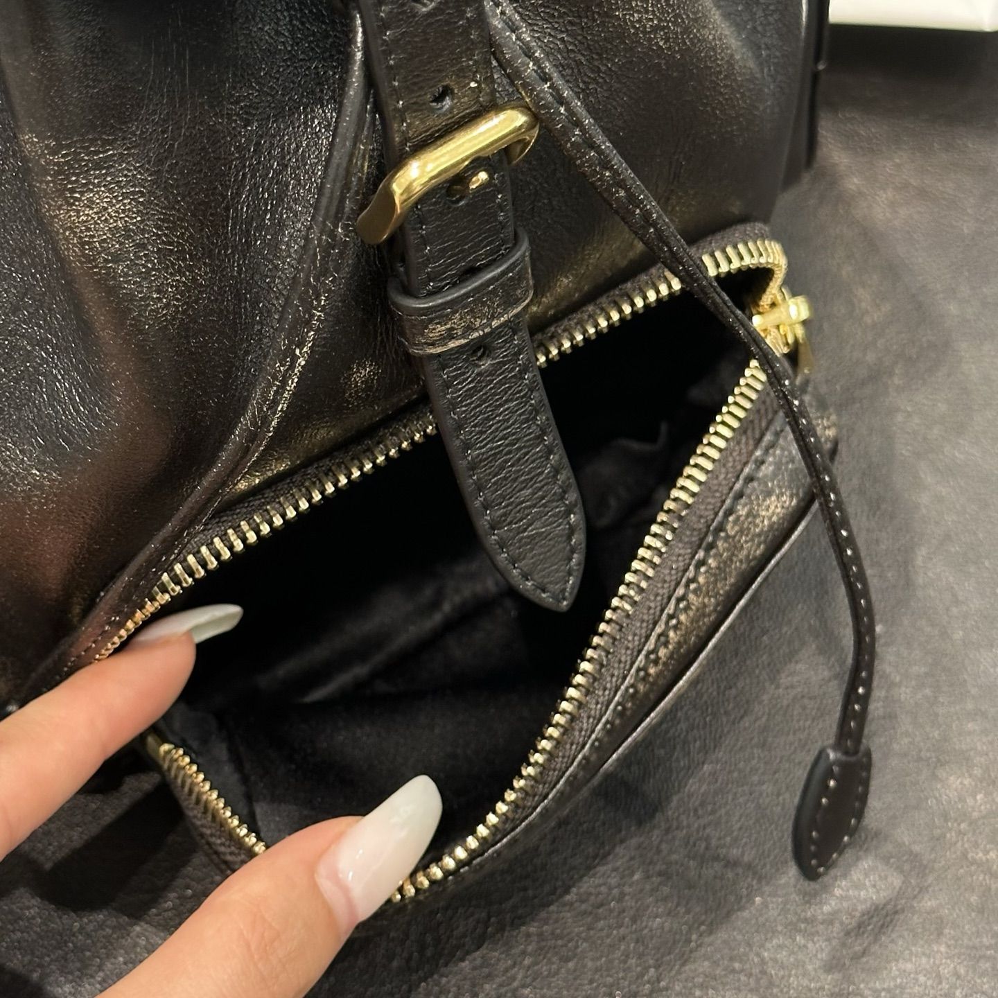 MIU MIU Женский рюкзак MIU MIU Женский рюкзак