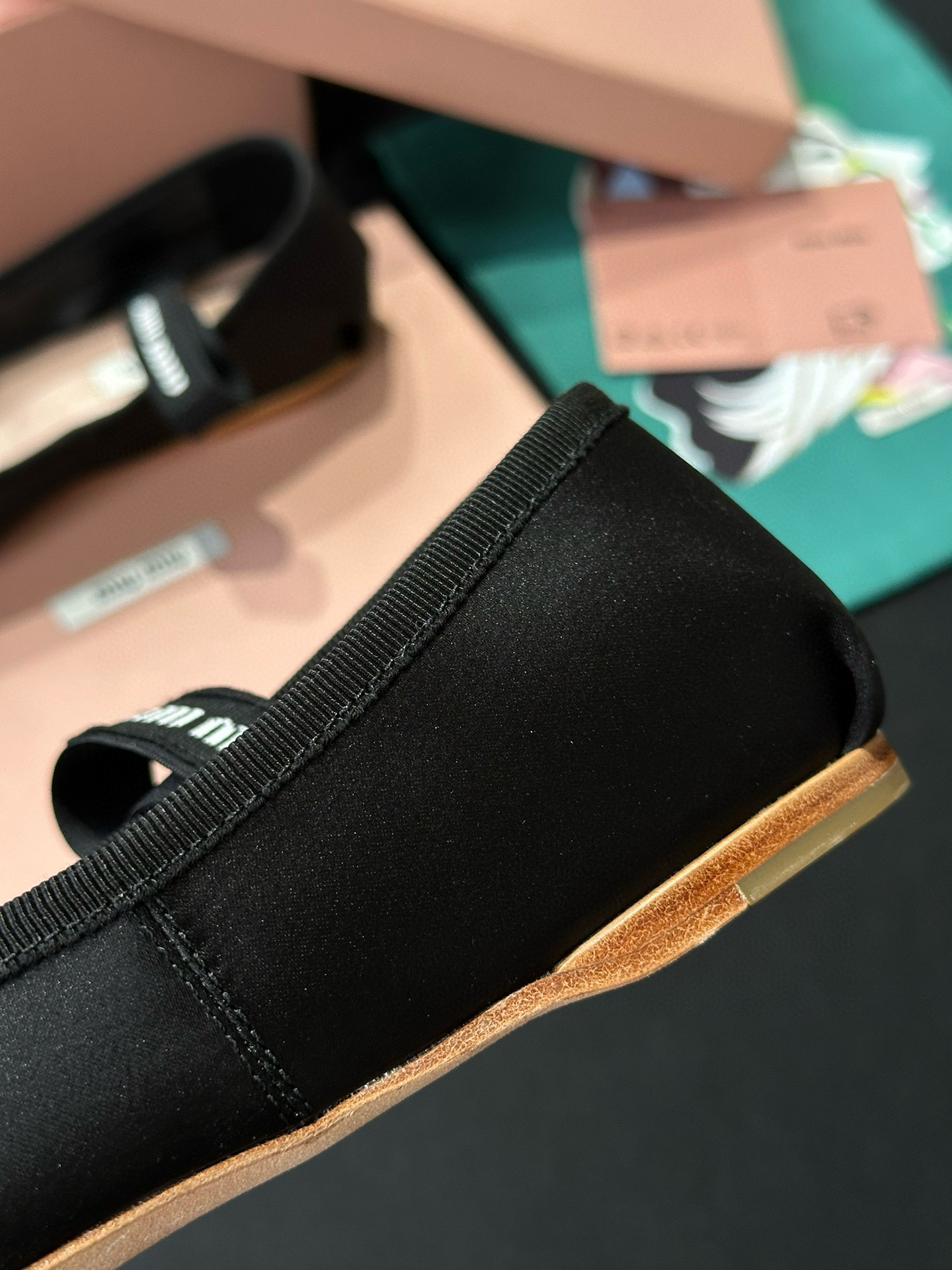 MIU MIU Атласные балетки 