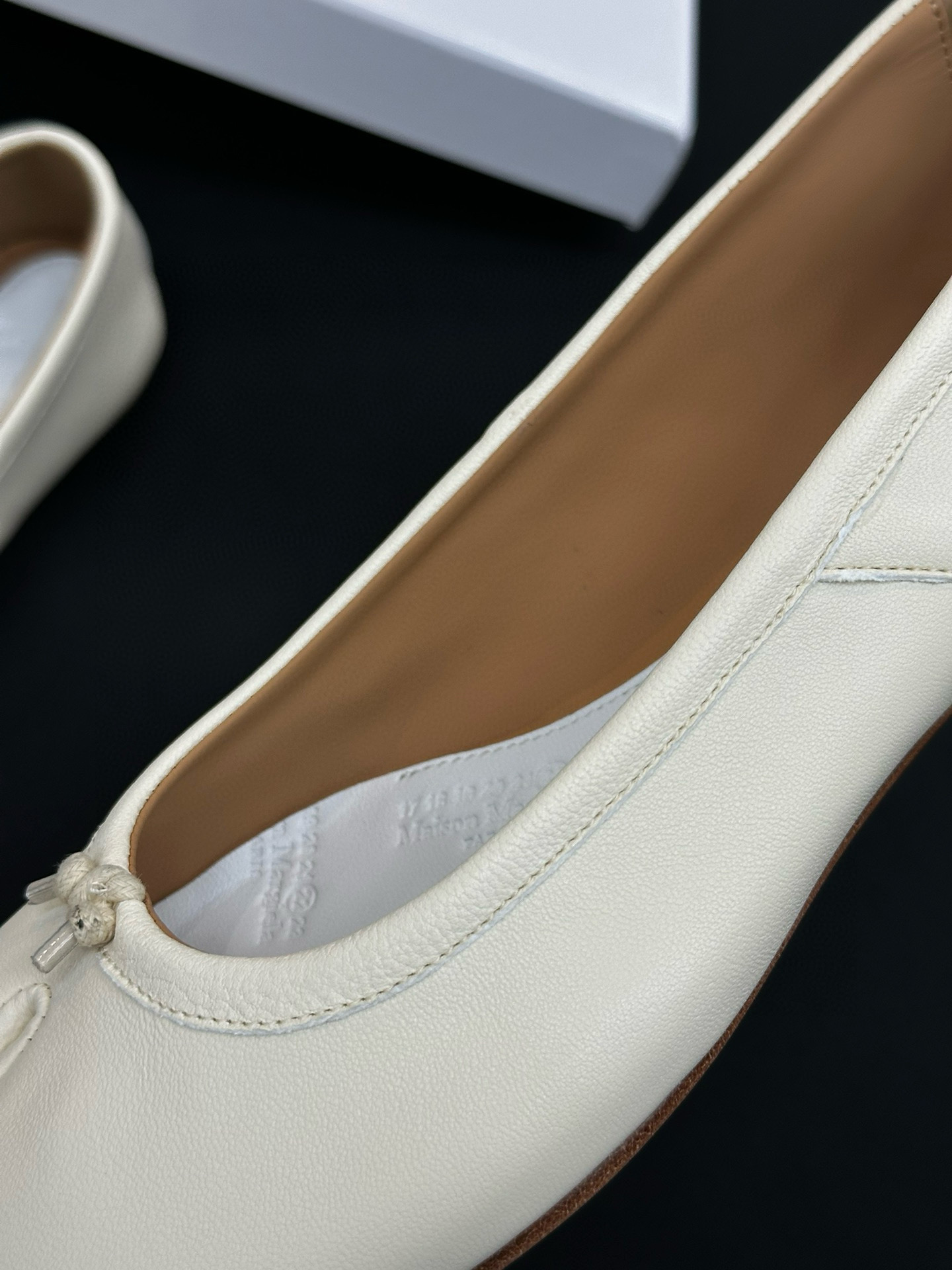 MAISON MARGIELA Женские балетки MM6 Tabi