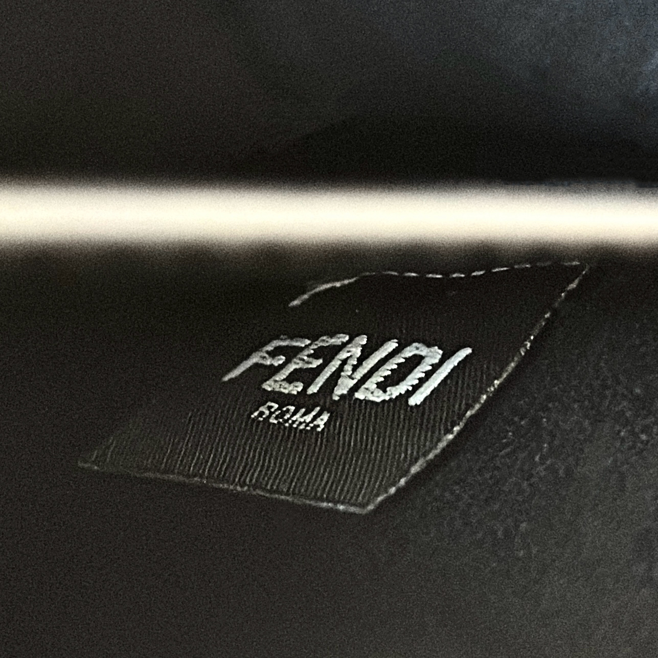 FENDI Женская сумка Peekaboo ISeeU из плетёной кожи