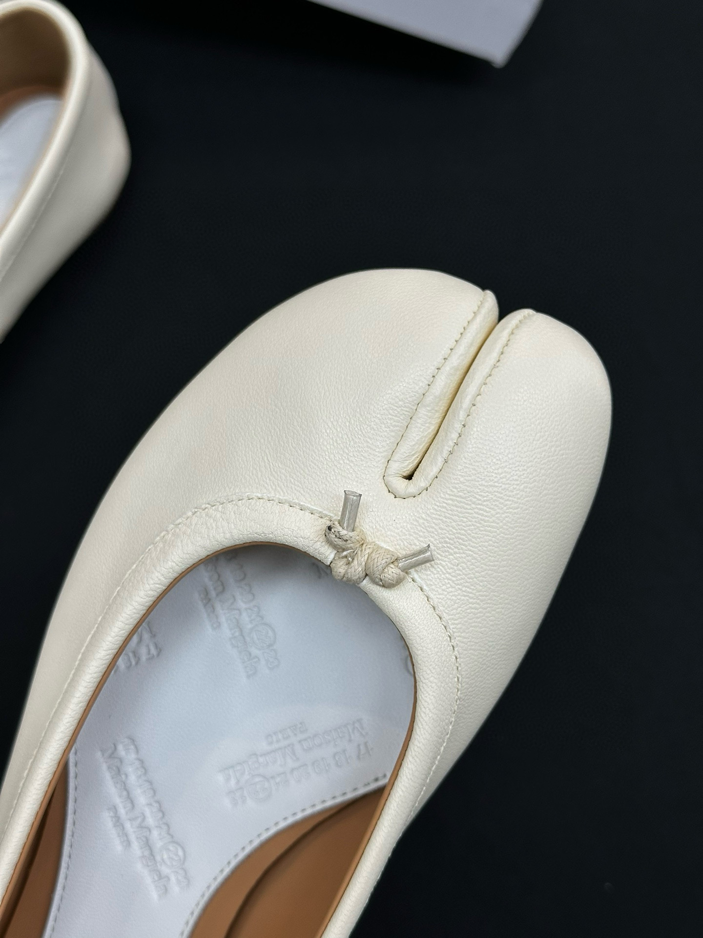 MAISON MARGIELA Женские балетки MM6 Tabi