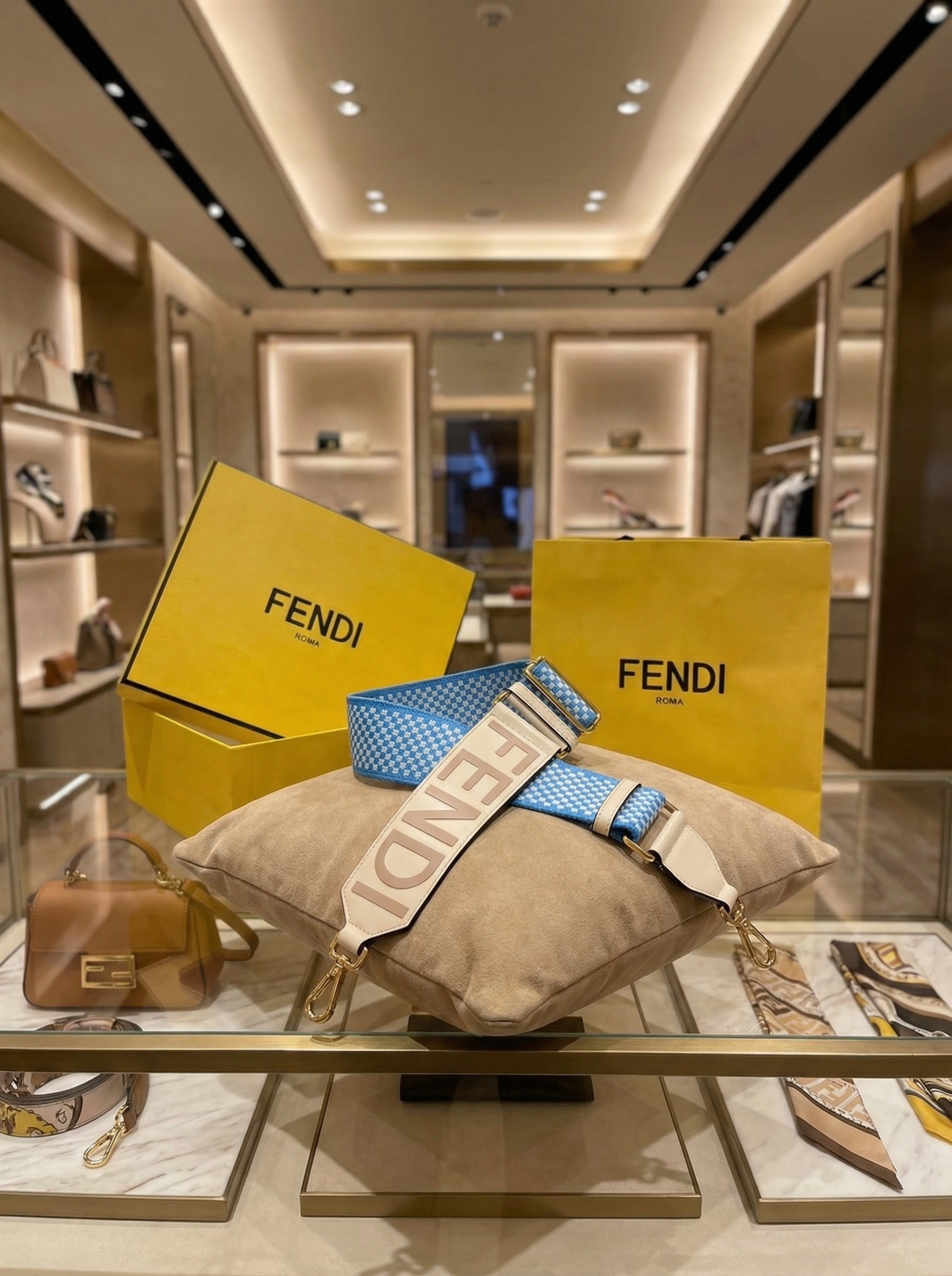 FENDI Плечевой ремень для сумки FENDI Плечевой ремень для сумки