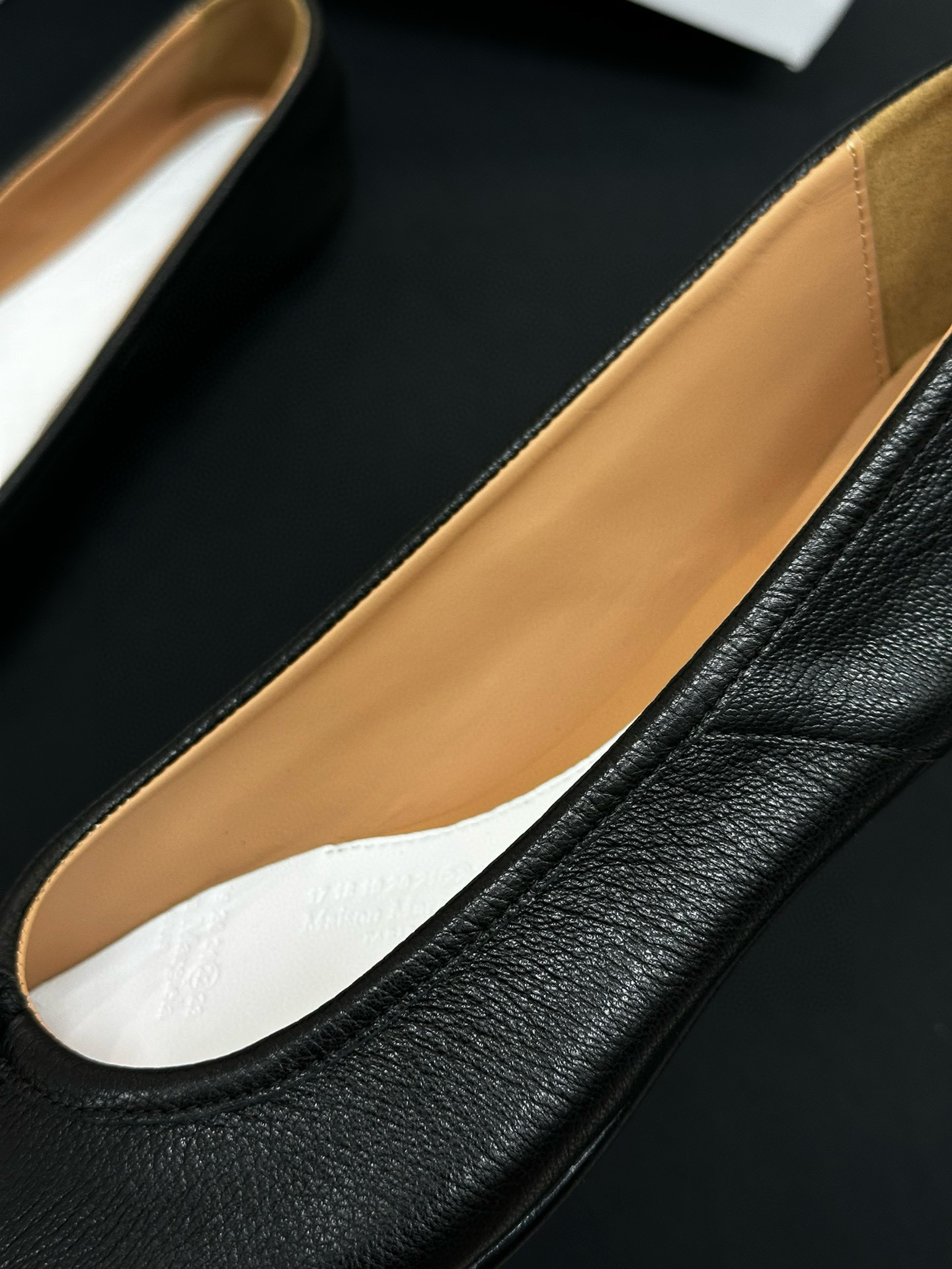 MAISON MARGIELA Женские балетки MM6 Tabi MAISON MARGIELA Женские балетки MM6 Tabi