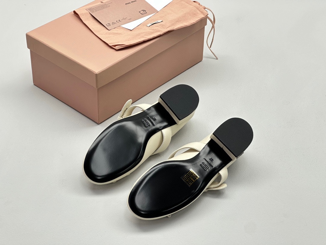 MIU MIU Женские балетки 