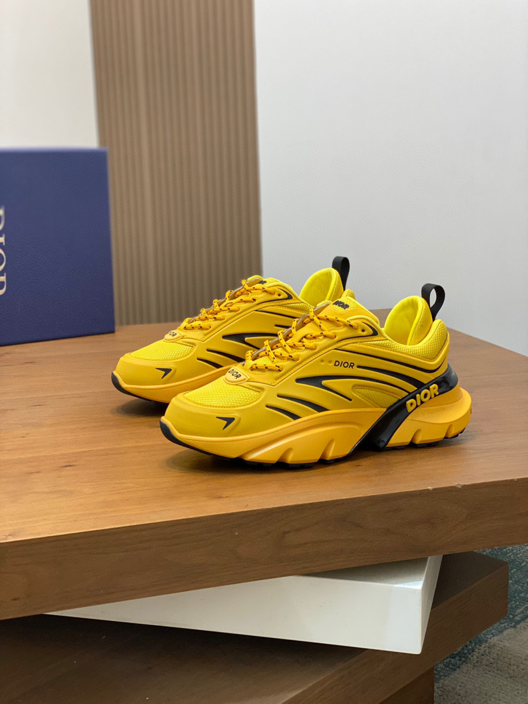 CHRISTIAN DIOR Мужские кроссовки B44 Blade