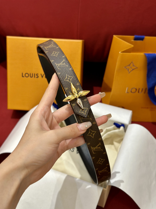  LOUIS VUITTON Двусторонний женский ремень Monogram