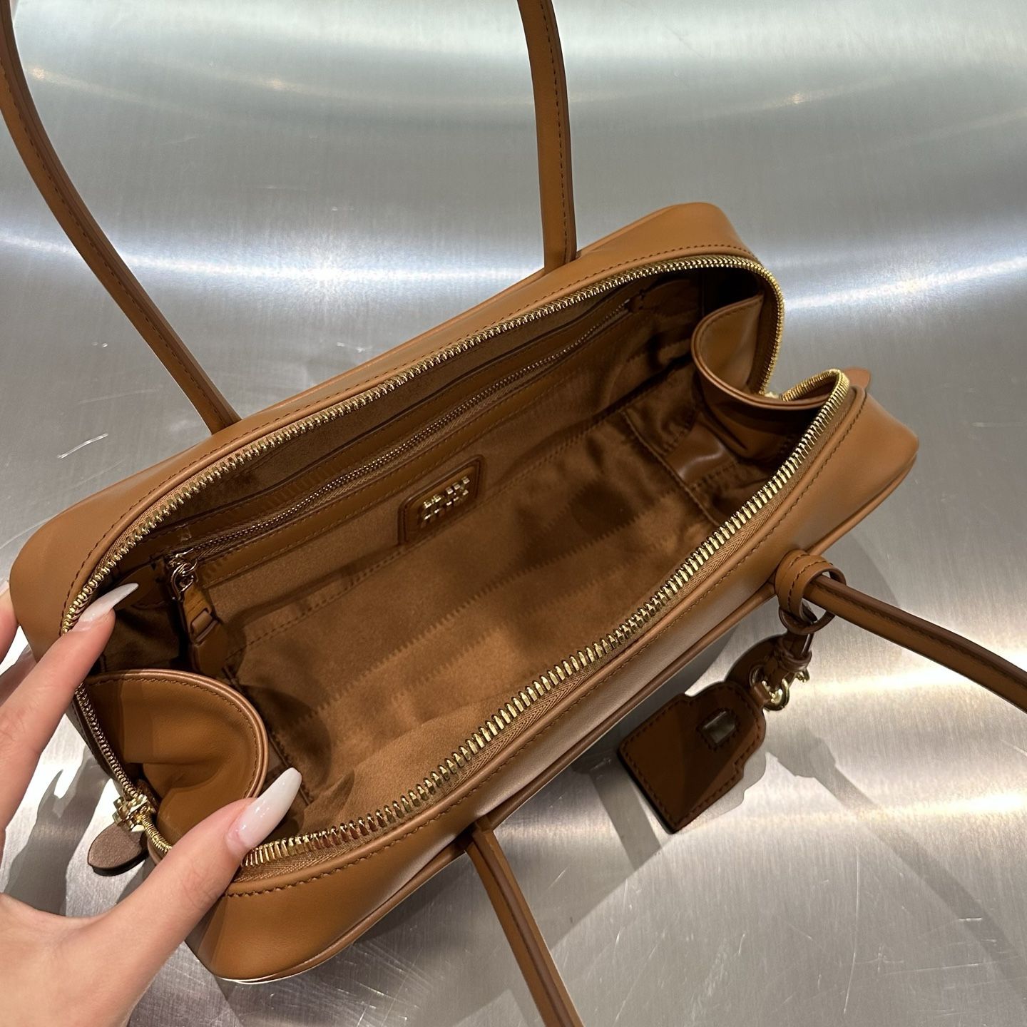 MIU MIU Женская сумка Beau leather bag