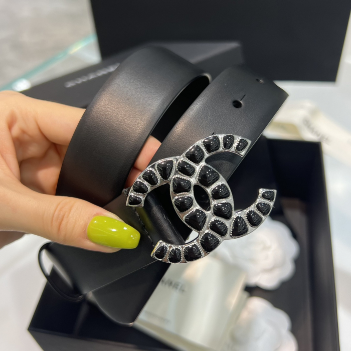  CHANEL Женский ремень с пряжкой CC