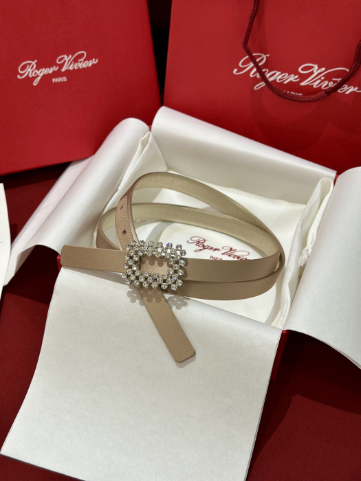 ROGER VIVIER Женский ремень из атласа